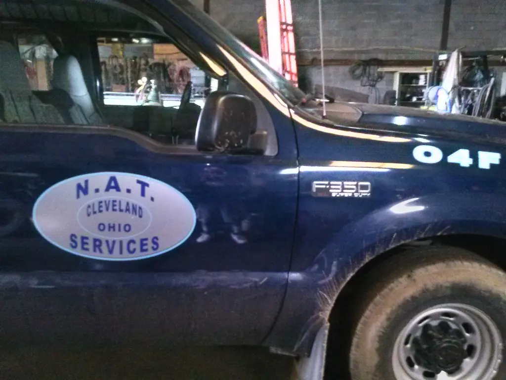 Truck lettering in Shaker Heights